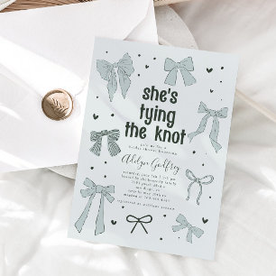 Invitación Ella está atando la ducha de novias azul Knot