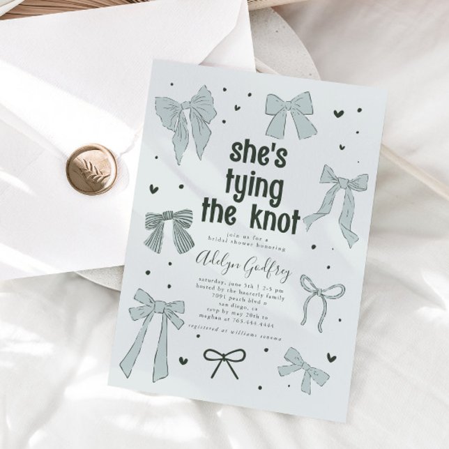 Invitación Ella está atando la ducha de novias azul Knot (Subido por el creador)
