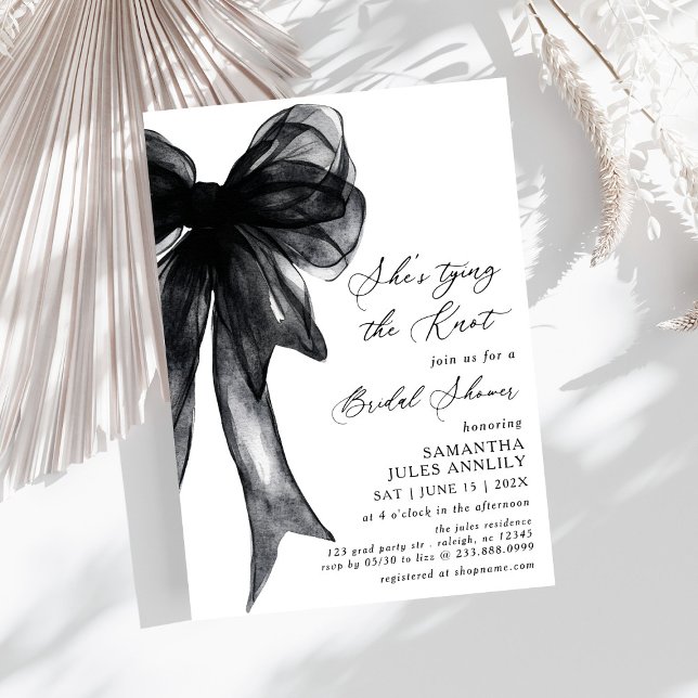 Invitación Ella está atando la ducha de novias Black Bow Knot (Subido por el creador)