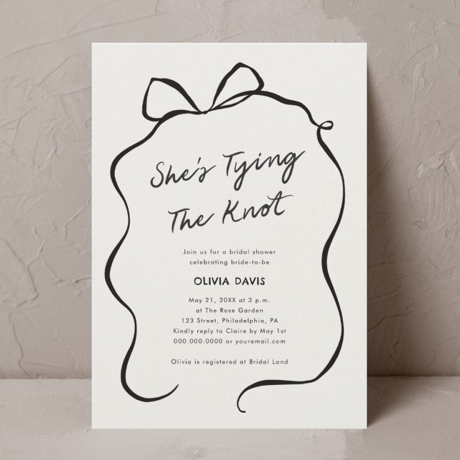 Invitación Ella está atando la ducha de novias Black Bow Knot (Subido por el creador)