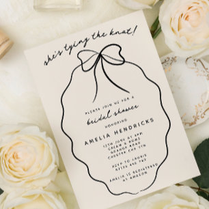 Invitación Ella está atando la ducha de novias de carnada de