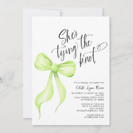 Invitación Ella está atando la ducha de novias verde sin cari