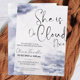 Invitación Ella está en la nube nueve ducha de novia