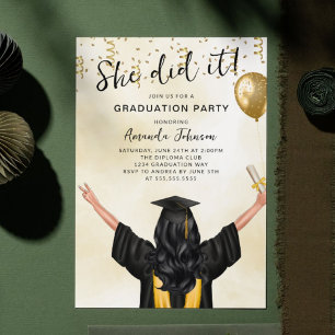 Invitación Ella Lo Hizo En El Partido De Graduación Femenina