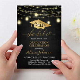 Invitación ¡Ella lo hizo! Fiesta de graduación elegante de ne
