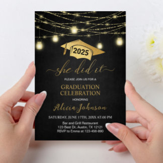 Invitación ¡Ella lo hizo! Fiesta de graduación elegante de ne