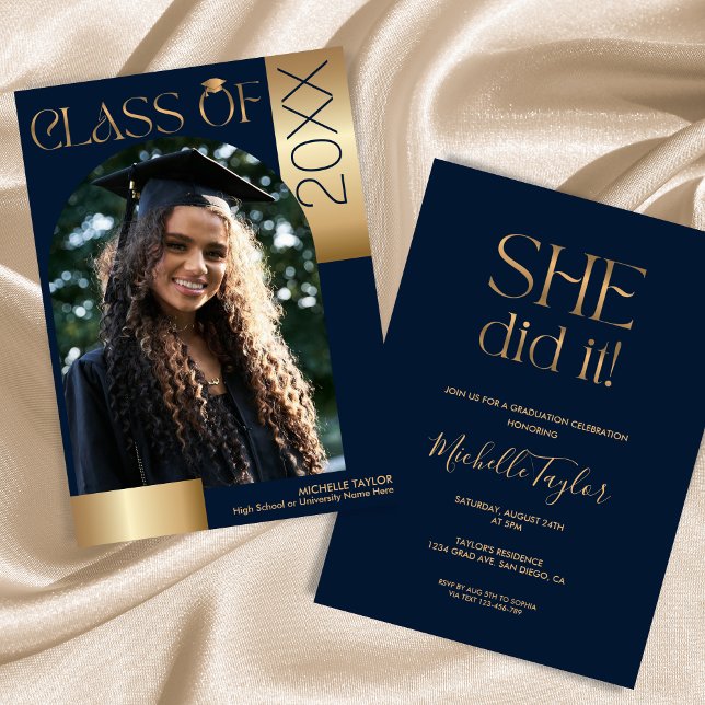 Invitación Ella Lo Hizo Moderna Foto De Arco Graduada De La M (Subido por el creador)
