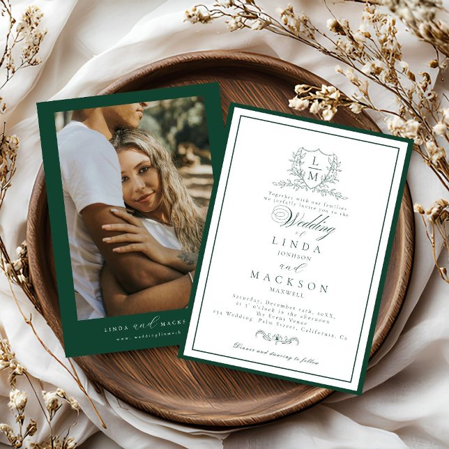 Invitación Emerald Green botanical crest monogram wedding (Subido por el creador)