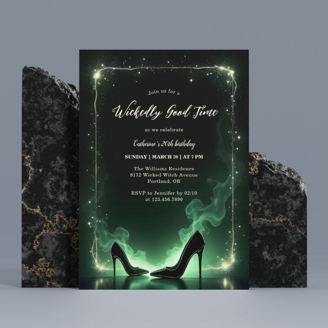 Invitación Emerald Green High Heels Mystical Wicks Cumpleaños (Wicked Witch Themed Birthday Party Invitation – Emerald Green Mystical Design)