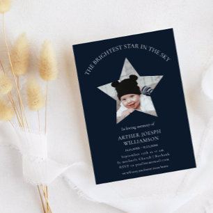 Invitación en el funeral de niño con la estrella más brillant