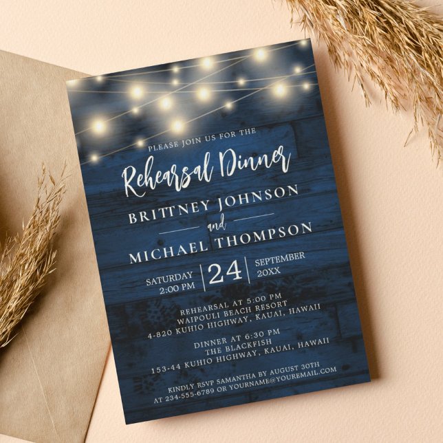 Invitación Ensayo de luz de cuerda de madera azul de la Marin (Navy wood rustic string lights rehearsal dinner invitation is perfect for a barn or country wedding.)
