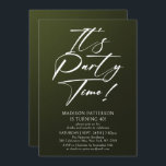 Invitación Es la hora del Fiesta 40 cumpleaños Fiesta simple<br><div class="desc">Es el Fiesta Time 40th 40th Birthday Party Simple Elegant Invitation Invite presenta un diseño minimalista con el texto "¡Es la hora del Fiesta!" en la tipografía moderna de escritura de caligrafía blanca y personalizado debajo con el texto de su personalizado en un fondo verde. Se pueden cambiar el estilo...</div>