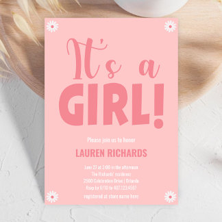 Invitación Es un Baby Shower de flores pequeñas rosadas y Chi