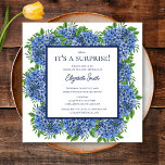 Invitación Es una sorprendente fiesta de cumpleaños número 60<br><div class="desc">Es una Sorpresa 60th Birthday Party Blue Hydrangea Invitation es una hermosa acuarela con hortensias azules y vegetación. Puede personalizar seleccionando "Personalizar esta plantilla" o si desea realizar una personalizar aún mayor de este diseño,  seleccione "Editar usando la herramienta Diseño". Si necesitas artículos coincidentes,  por favor contáctame.</div>