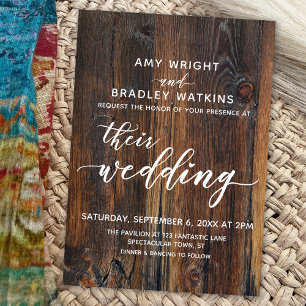 Invitación Escritura textual de madera con sus corazones Boda