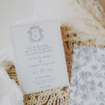 Invitación Escudo azul turbio Boda monograma<br><div class="desc">Escudo del Monograma Azul Dusty,  invitación a la boda. Escudo de monograma de arte de línea barroca Regency-Era de inspiración vintage. Características,  una elegante tipografía azul polvorienta estilo mezcla de guión y negrita. El estilo de jardín estilo Chinoiserie con el respaldo.</div>
