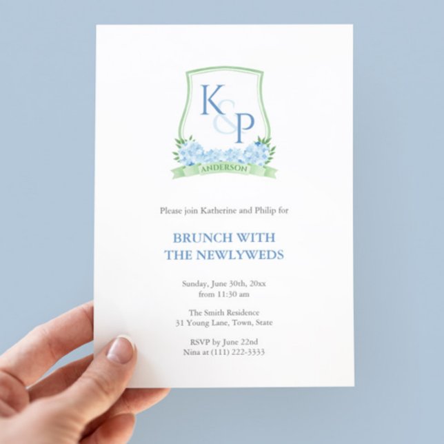 Invitación Escudo de las parejas azules verdes Newly Weds Bru (Botanical watercolor crest brunch with the newlyweds invitation in sap green and light blue)
