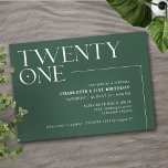 Invitación Esmeralda | Moderno y simple Fiesta de cumpleaños<br><div class="desc">Invitaciones modernas para el 21º cumpleaños con el título "veintiuno" en un tipo de acento. Diseño fuera del centro sobre un fondo verde oscuro.</div>