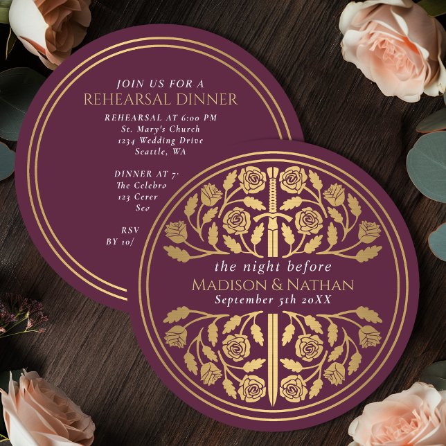 Invitación Espada dorada medieval malva Ensayo de boda real  (Subido por el creador)