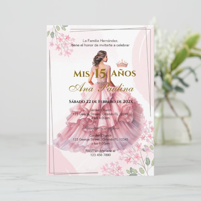 Invitación española de Quinceañera floral rosa (Anverso de pie)