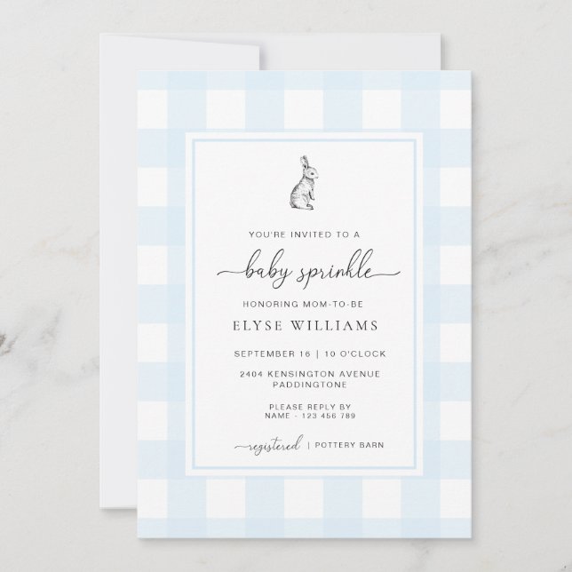 Invitación Espoleta de bebé de conejo azul de Gingham (Anverso)