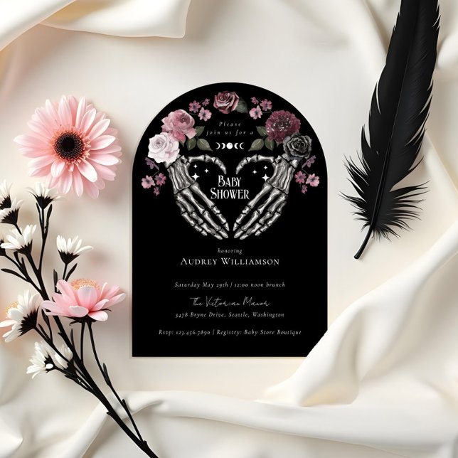 Invitación Esqueleto gótico de Halloween Manos Corazón Baby S (Gothic Halloween Skeleton Hands Heart Baby Shower Invitation)