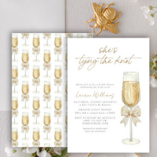 Invitación Está atando la ducha de novias de Knot Bow Champag
