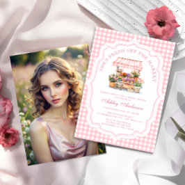 Invitación Está recién salida de la ducha de novias floridas 