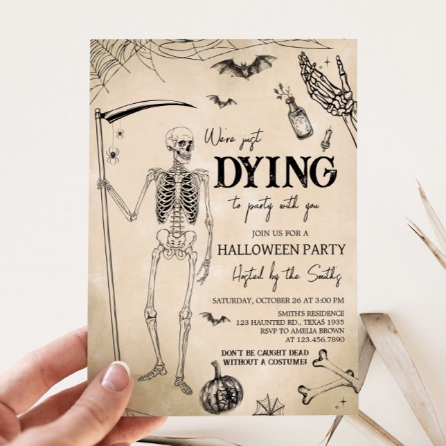 Invitación Estamos muriendo por la fiesta Fiesta de Halloween (We're Dying to Party Skull Halloween Invitation)