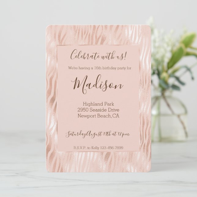 Invitación Estampado cebra rosa melocotón rubor (Anverso de pie)