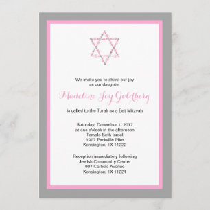 Invitación Estrella floral gris rosada del palo Mitzvah de