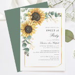 Invitación Eucalipto Floral de girasol dulce 16 Fiesta<br><div class="desc">Eucalyptus Sunflower Floral Script Sweet 16 Birthday Party Invitation puede personalizar fácilmente con los sorprendentes detalles del fiesta haciendo clic en el botón "Personalizar". Con flores y vegetación amarillo brillante suculento con un marco geométrico de Relieve metalizado dorado y tipografía moderna</div>