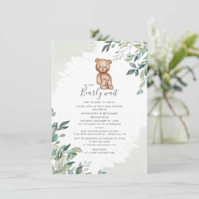 Invitación Eucalyptus Bear Baby Shower moderno (Anverso de pie)