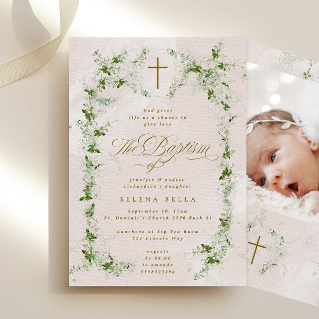 Invitación Eucalyptus Gold Cross Wreath Chica Baptism Photo (Subido por el creador)