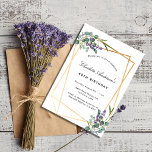 Invitación Eucalyptus lavender cumpleaños geométrico de lujo<br><div class="desc">Un elegante fondo blanco en la parte delantera. Decorada con eucalipto y flores de lavanda. Un marco geométrico de oro falso. Personalice y agregue un nombre y detalles. Fondo: fondo gris verde.</div>