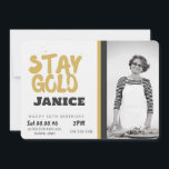 Invitación Fabolous Dorado 50 Cumpleaños Personalizado<br><div class="desc">Celebre un hito con estilo con una invitación personalizada para el cumpleaños número 50 diseñada para hacer que el gran día sea aún más especial. Perfecta para una celebración de cumpleaños divertida, elegante o significativa, este diseño personalizable es una forma maravillosa de reunir a familiares y amigos para una fiesta...</div>