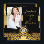 Invitación Fabuloso 50 Gold Black Damask Photo Birthday Party<br><div class="desc">Fabuloso 50, Photo, Gold y Black. Con Damask, La Joya De Diamante Dorado Black Bow. Elegante, moderna y elegante 50. Invitaciones a la fiesta de cumpleaños. Invitación a la foto, Añadir invitación a la foto. Invitaciones de cumpleaños. Personalizar con sus propios detalles. Fabuloso producto para mujeres. Personalizar con sus propios...</div>