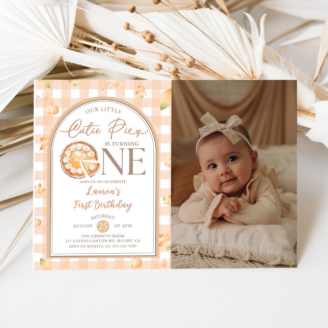 Invitación Fall Cutie Pie Pumpkin Gingham 1er cumpleaños Foto (Subido por el creador)