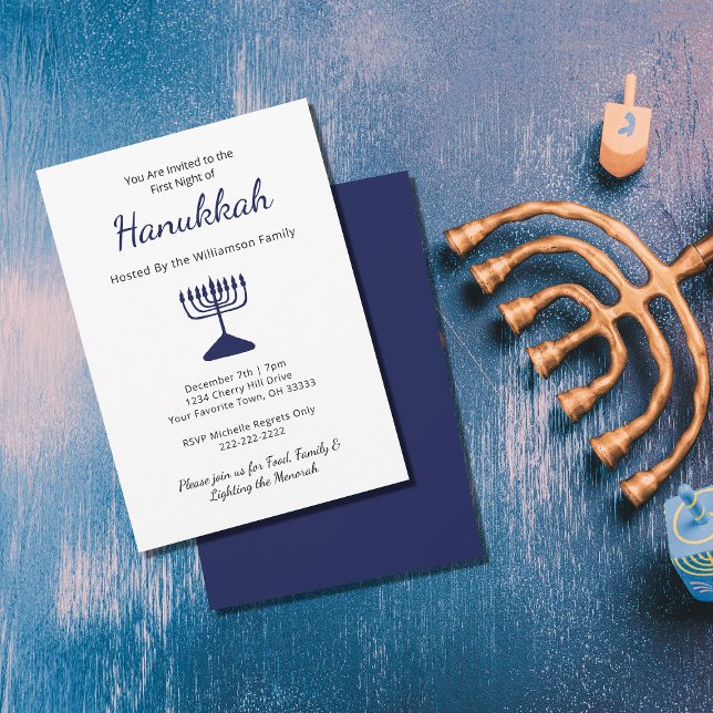 Invitación Familia Menorah azul simple Hanukkah Fiesta (Subido por el creador)