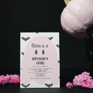 Invitación Fantasma rosa moderno Halloween 1er cumpleaños