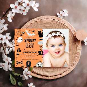 Invitación Fantasma Un chica fantasma de Halloween Primer fie