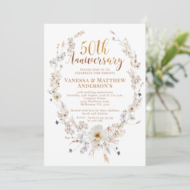 Invitación Faux Gold Calligraphy Wildflower 50° aniversario (Anverso de pie)