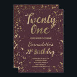 Invitación Faux oro confetti moda roja 21 cumpleaños<br><div class="desc">Confeti dorado falso salpicado 21 cumpleaños Una moderna invitación de fiesta de cumpleaños número 21 con una moderna, original y sencilla invitación al Relieve metalizado de oro falso con bandejas de confetti dorado y tipografía de pincel de estilo escrito a mano en un fondo rojo burdeos totalmente personalizable... . Si...</div>