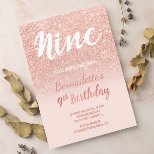 Invitación Faux rosa purpurina de oro sombrío nueve Cumpleaño