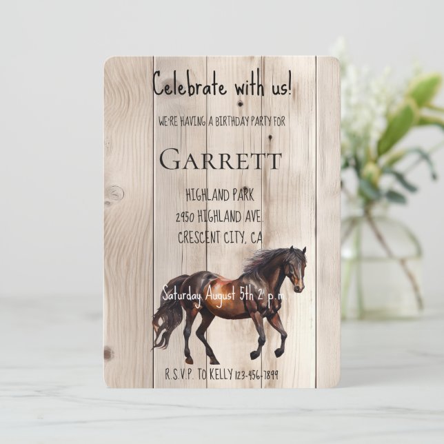 Invitación Faux Wood Horse Birthday (Anverso de pie)