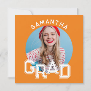 Invitación Felicidades Modernas Simples de Graduación de Escu