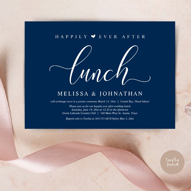 Invitación Feliz desde el almuerzo, fiesta Boda Elopement (Happily Ever After Lunch Invitation Card, PDF, Modern Classy Script, in Navy Blue)