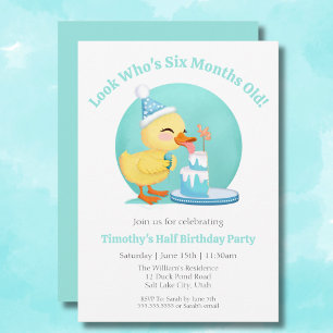 Invitación Feliz medio cumpleaños, patito bebé con pastel de 