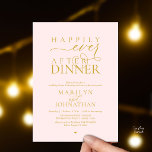 Invitación Feliz para Siempre Después de la Cena Recepción de<br><div class="desc">Celebra tu nuevo viaje con esta elegantemente diseñada invitación de "Dinner Happily Ever After". Este diseño es la elección perfecta para parejas que han intercambiado votos en una ceremonia privada o escapada y ahora están listas para organizar una gran cena de boda y celebración de baile con todos sus seres...</div>