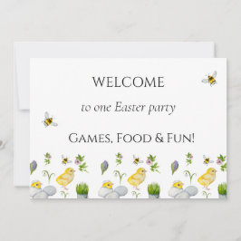 Invitación Feliz polluelo de Pascua y flores de primavera